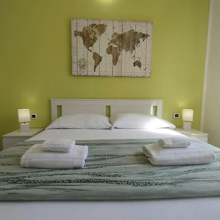 Iris בית הארחה 3*