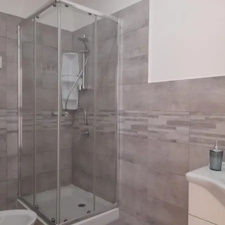 Iris Guest house *
